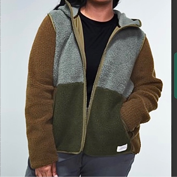 REI Jackets & Blazers - REI Women’s Hooded Zip Up Color Block Teddy Fleece Size Medium